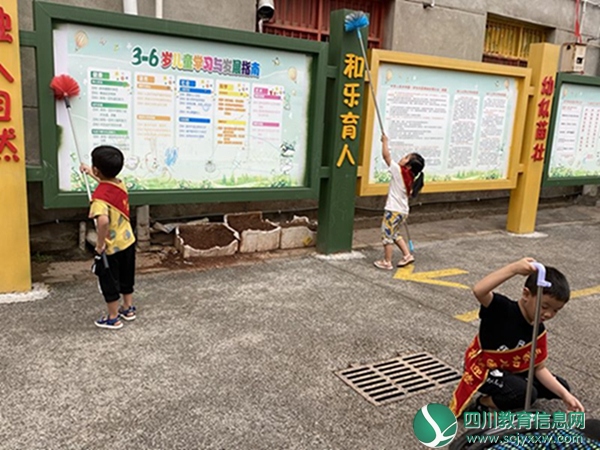 安居区三家镇中心幼儿园多举措深入开展爱国卫生活动2.jpg