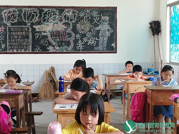 武胜县高石小学多举措抓牢抓实安全工作