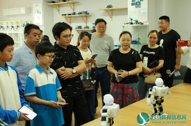 广元市利州中学、剑阁县剑门中学开展联合教研活动