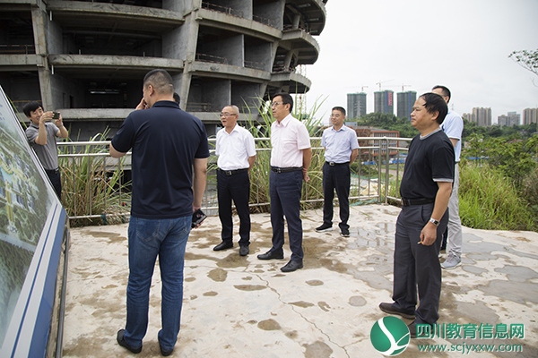 乐山师范学院党委书记胡丹率队来内江师范学院考察新校区建设