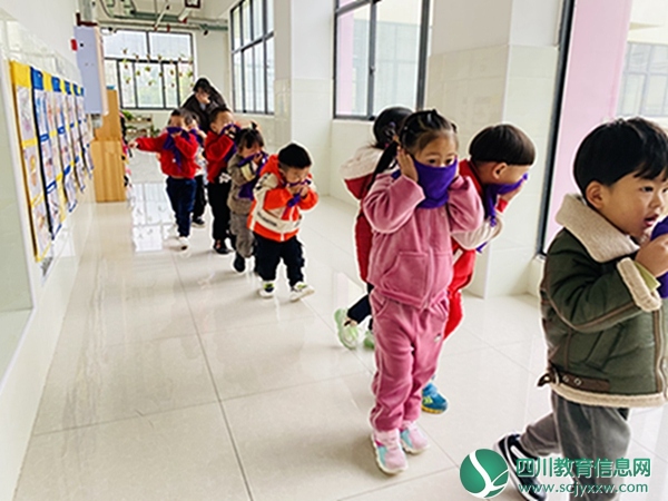 漩口小学附属幼儿园举行消防安全演练活动