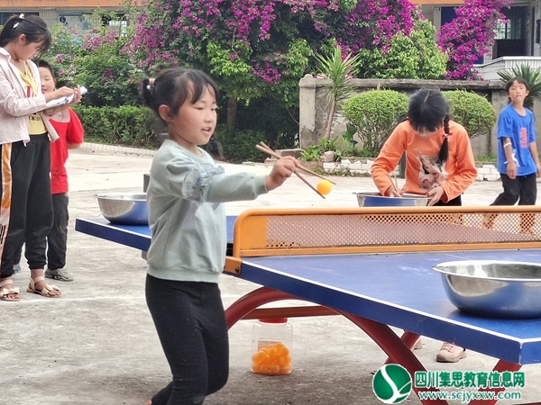 乐至县双河场乡东岳小学举行妙趣横生的春季运动会