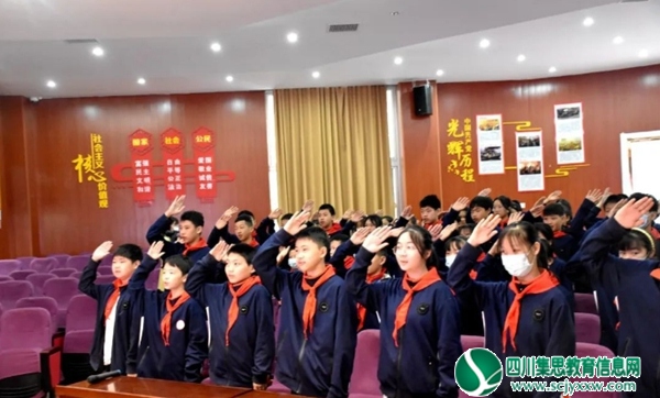 遂宁一中：打造“三有六让四地课堂”，举行班主任思政课竞赛活动