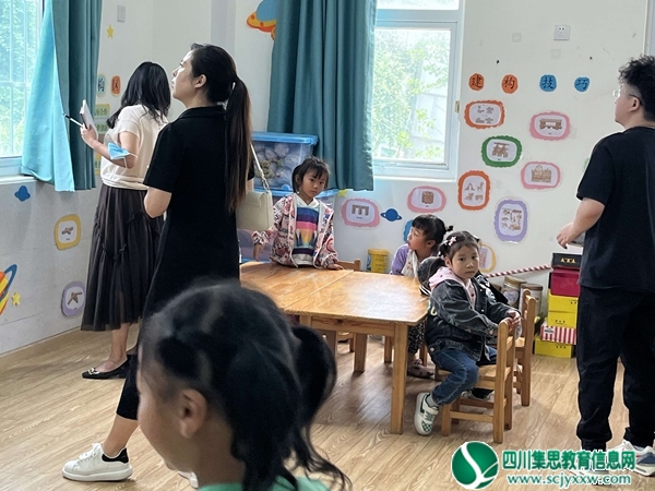 汶川县雁门小学附设幼儿园开展结对帮扶工作