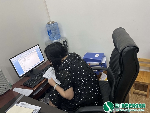 活动照片1.jpg