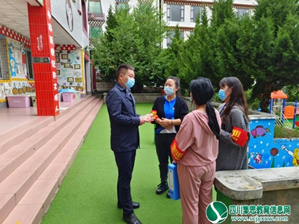 县教体局党组书记、局长杨涛深入学校督导检查疫情防控和开学准备工作