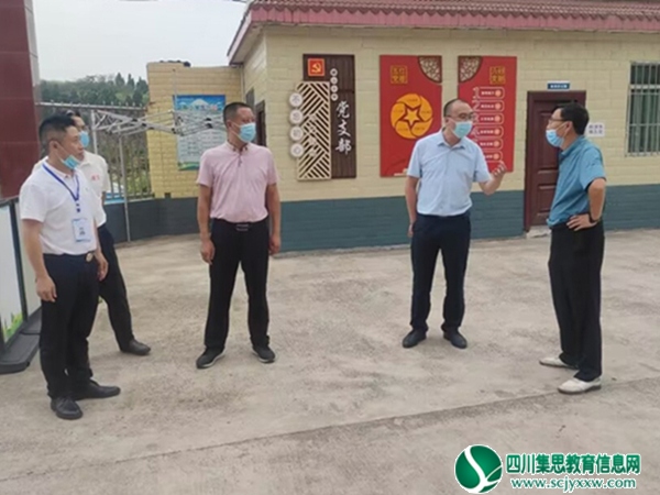 蔡浏辉一行督导横山小校学开学工作