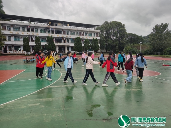 白马中学政教、团委、教务联合开展疫情期间心理调适系列活动
