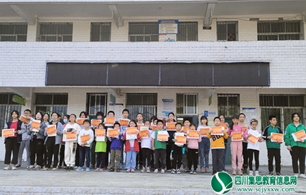 学生表扬大会 (11).jpg