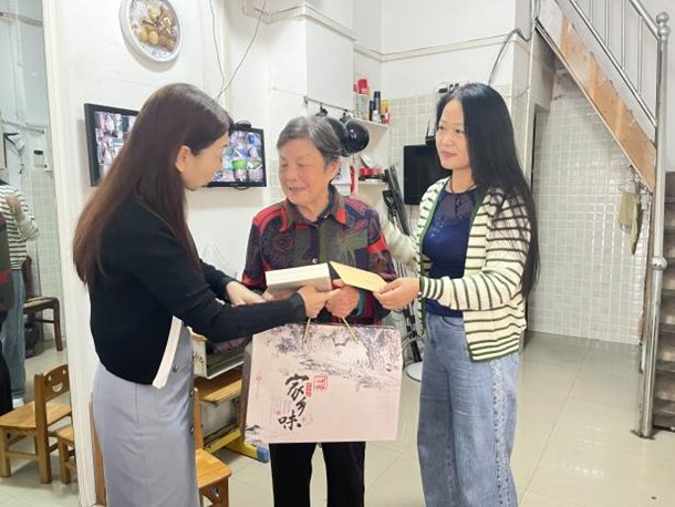 平昌县示范幼儿园开展重阳节系列活动