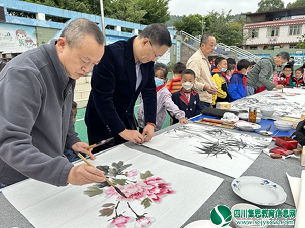 传承文化精粹·培育艺术人才 ——船山区美术家协会“送文化进校园”活动在唐家小学举行