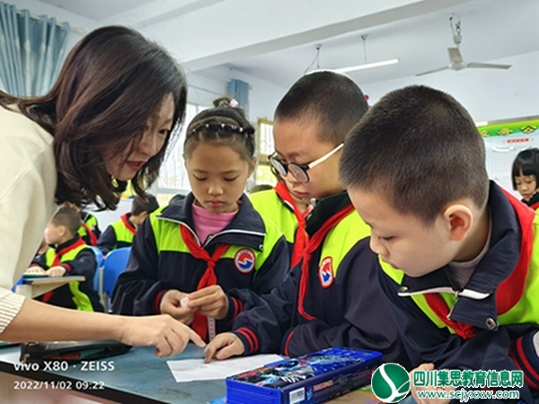 名师引领作示范，送教下乡促发展 ——射洪市小学数学名师工作室开展送教下乡活动