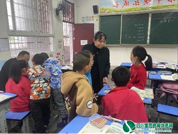聚焦核心素养   展现课堂风采 ——二道小学开展同课异构教研活动