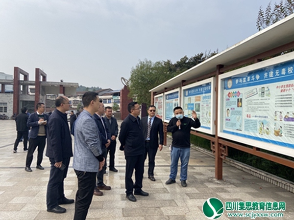  区督查组来到东禅中学开展未成年人保护专项督导工作
