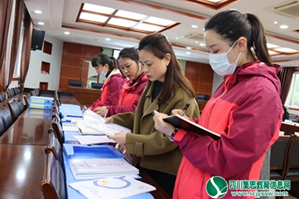 督导促提升 助力绘发展 ——盐关街幼儿园迎接船山区第二轮幼儿园办园行为督导评估检查
