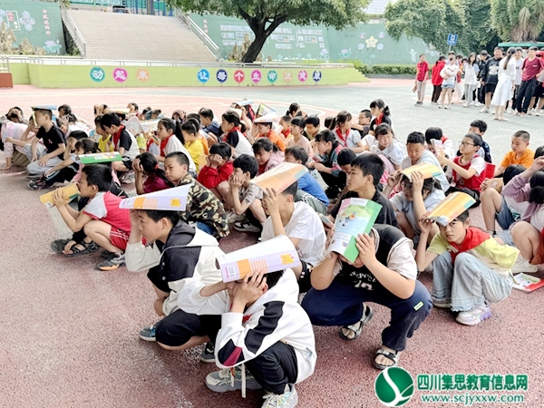莲花九年义务教育学校开展地震应急疏散演练——疏散演练.JPG